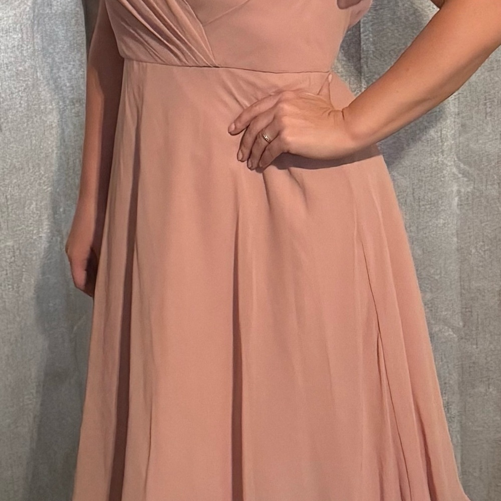 Elegant Blush Pink Women's Dress